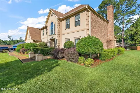 Exterior - 5909 Canterbury Rd, Jackson, MS 39206 photo 2 of 8