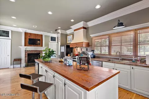 Kitchen - 131 Penn Rd, Canton, MS 39046 photo 1 of 1