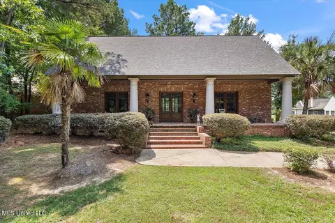 131 Penn Rd, Canton, MS 39046
