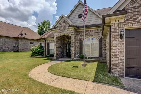 143 W Shady Lane Cv, Hernando, MS 38632 photo 2