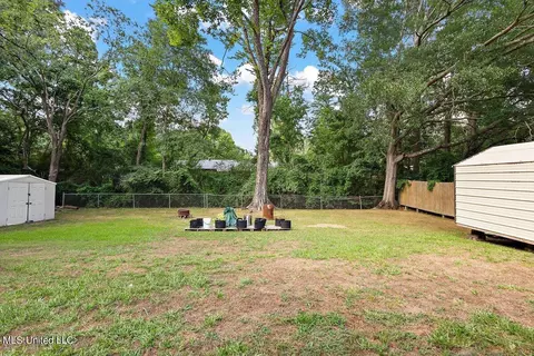 350 Beechcrest Dr, Jackson, MS 39211 photo 29