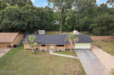 350 Beechcrest Dr, Jackson, MS 39211 photo 2