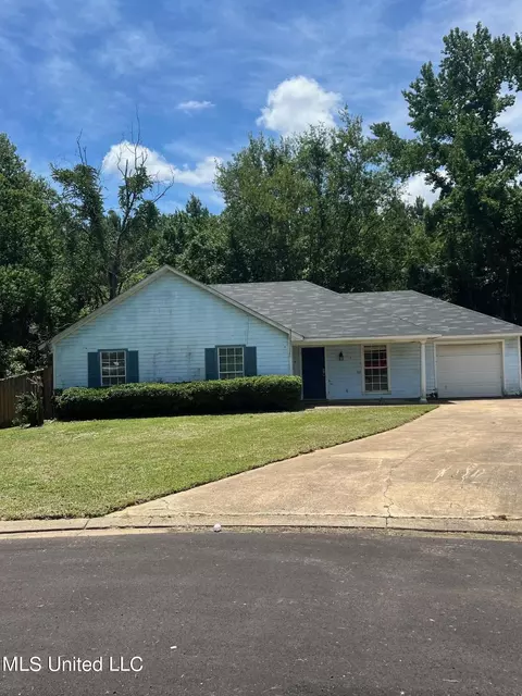125 Dogwood Hill Dr, Florence, MS 39073