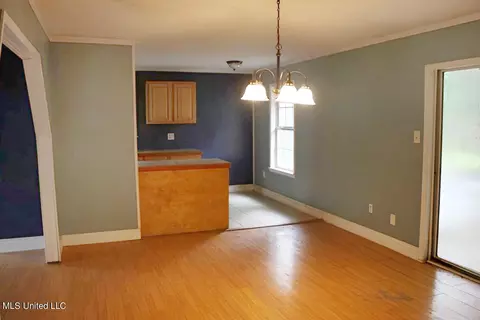 2404 Mapleton Cir, Gautier, MS 39553 photo 5