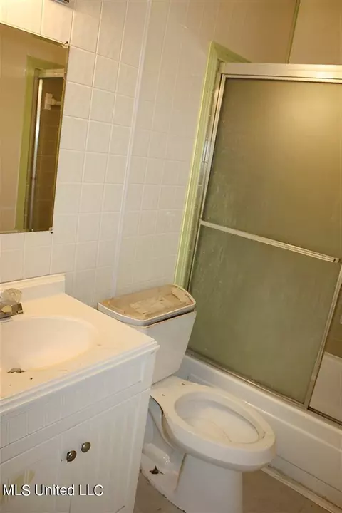2404 Mapleton Cir, Gautier, MS 39553 photo 12