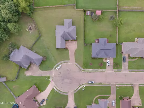 View/Area - 111 Dundee Cv, Clinton, MS 39056 photo 1 of 5