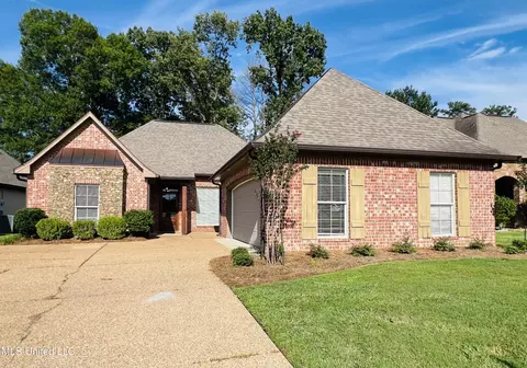 196 Amethyst Dr, Brandon, MS 39047