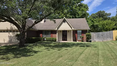 7331 Grove Park Rd, Olive Branch, MS 38654