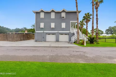 700 Oliver St, Pascagoula, MS 39567