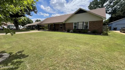 8391 Deepwell Pl, Southaven, MS 38671