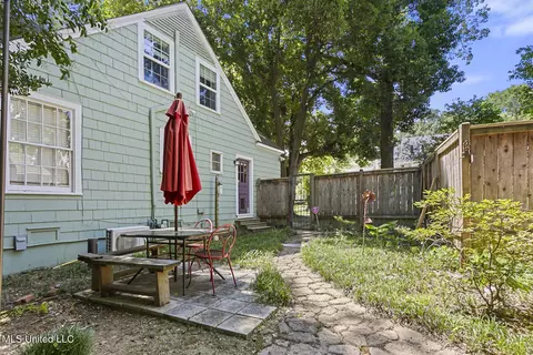 Exterior - 1520 Greymont St, Jackson, MS 39202 photo 8 of 9