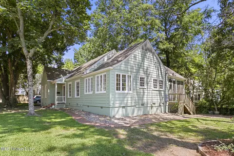 Exterior - 1520 Greymont St, Jackson, MS 39202 photo 9 of 9