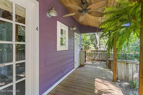 Exterior - 1520 Greymont St, Jackson, MS 39202 photo 7 of 9