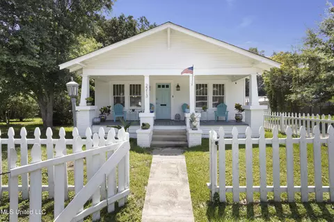 2213 Kelly Ave, Gulfport, MS 39501