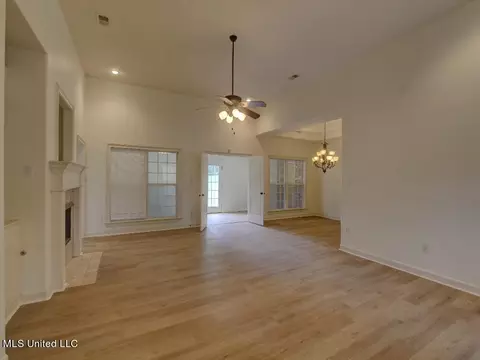 10199 Emerald Forest Dr, Hernando, MS 38632 photo 7