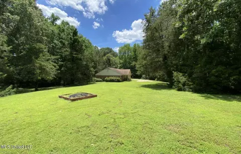 Exterior - 2765 Nesbit Rd, Nesbit, MS 38651 photo 2 of 11