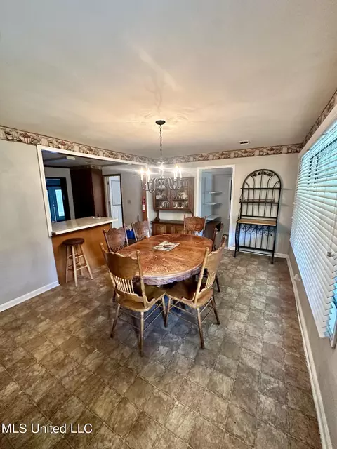 Dining - 24076 Highway 8 E, Grenada, MS 38901 photo 1 of 2