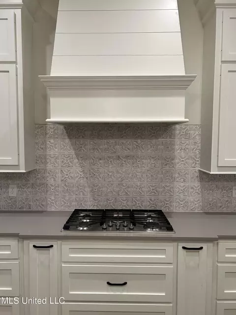 Kitchen - 317 Penrose Pl, Madison, MS 39110 photo 2 of 2