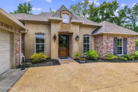 Exterior - 608 Highleadon Pl, Madison, MS 39110 photo 5 of 33