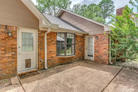 Exterior - 127 Sumac Dr, Madison, MS 39110 photo 5 of 8