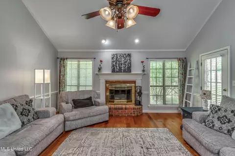 Living - 127 Sumac Dr, Madison, MS 39110 photo 1 of 1
