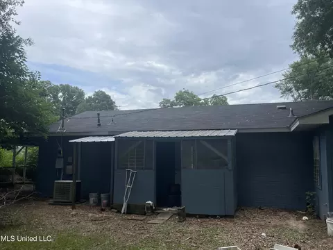 Exterior - 1108 NE Mclauren, Magee, MS 39111 photo 5 of 5