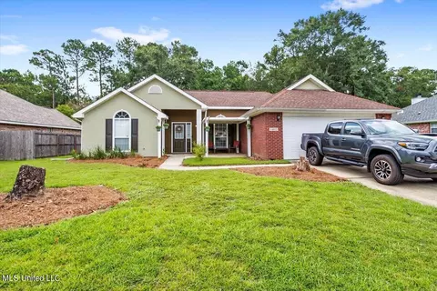 14912 Loveless Dr, Gulfport, MS 39503