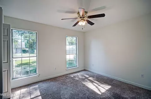 Bedroom - 861 Laurel Dr, Flowood, MS 39232 photo 5 of 6