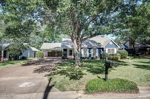 861 Laurel Dr, Flowood, MS 39232