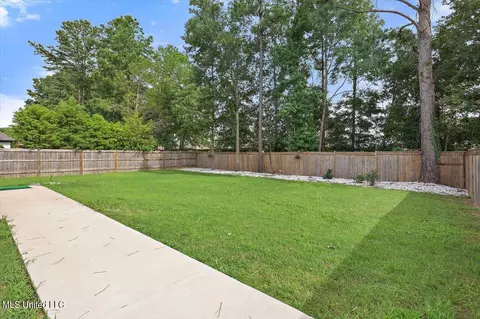 Exterior - 135 Herons Bay Cir, Madison, MS 39110 photo 9 of 9