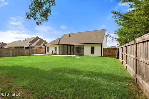 Exterior - 135 Herons Bay Cir, Madison, MS 39110 photo 7 of 9