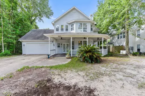9405 Live Oak Ave, Ocean Springs, MS 39564