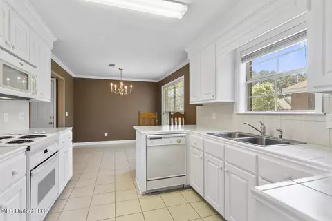 107 Planters Row, Madison, MS 39110 photo 8