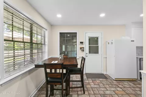 305 Camelia Trl, Brandon, MS 39047 photo 16