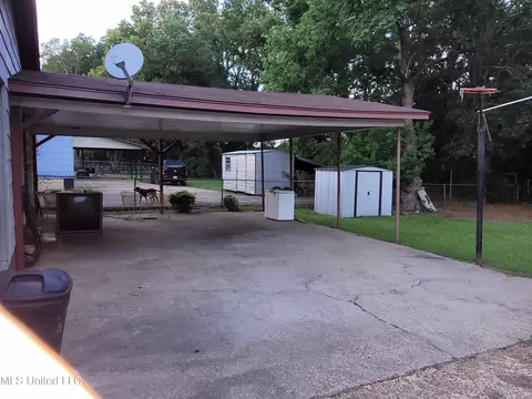 Exterior - 3822 N Wabash St, Jackson, MS 39213 photo 2 of 4