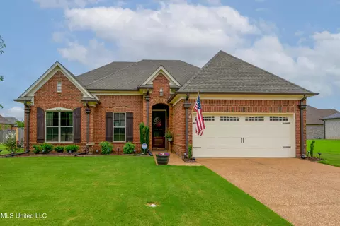 4246 Ridgemont Rd, Olive Branch, MS 38654