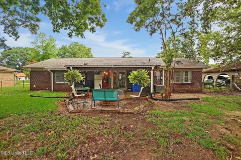 Exterior - 2813 Pine Circle Dr, Pearl, MS 39208 photo 5 of 5