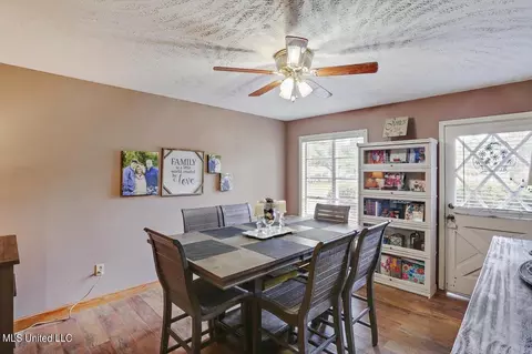Dining - 2813 Pine Circle Dr, Pearl, MS 39208 photo 1 of 2