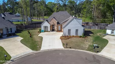 1226 Cutter Ln, Brandon, MS 39047 photo 2