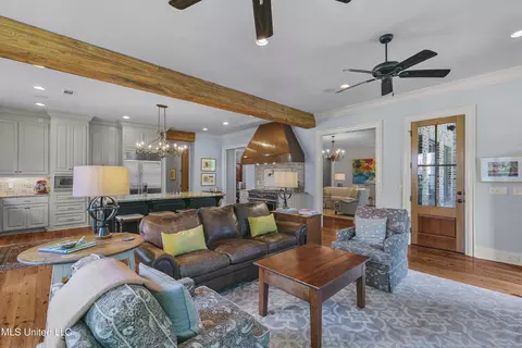 Living - 107 Fenwick Cir, Madison, MS 39110 photo 9 of 9