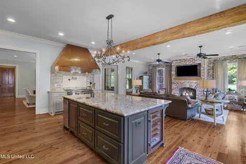 Kitchen - 107 Fenwick Cir, Madison, MS 39110 photo 10 of 12
