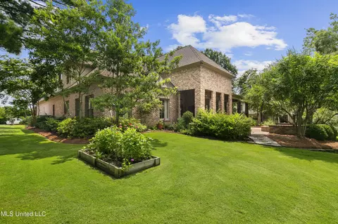 Exterior - 107 Fenwick Cir, Madison, MS 39110 photo 15 of 27