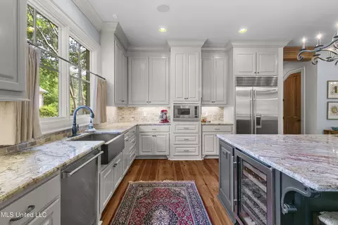 Kitchen - 107 Fenwick Cir, Madison, MS 39110 photo 8 of 12