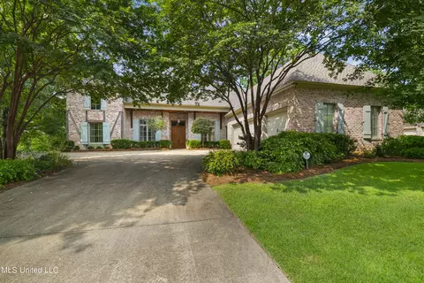 Exterior - 107 Fenwick Cir, Madison, MS 39110 photo 2 of 27