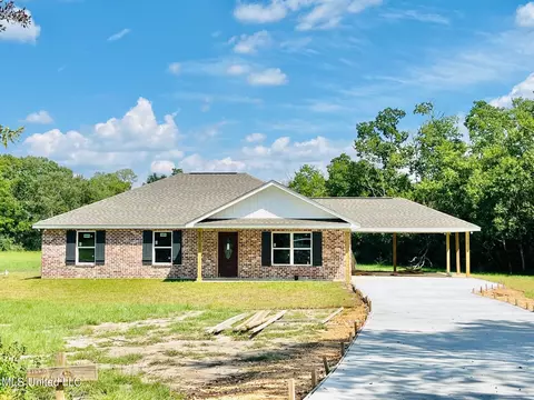 11270 Old Kiln Rd, Picayune, MS 39466