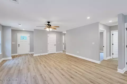 10219 Possum Fork Rd, Picayune, MS 39466 photo 3