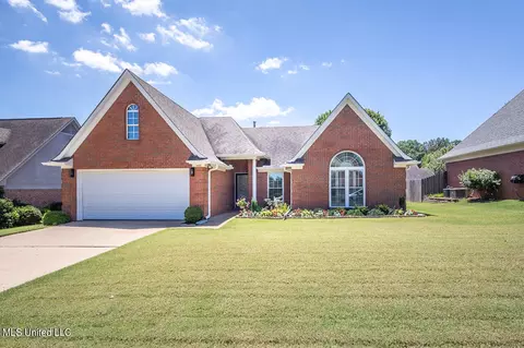 1405 N Pendulum Dr, Hernando, MS 38632