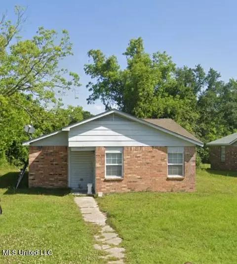 2009 South St, Gulfport, MS 39501