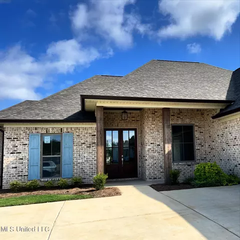 245 Bronson Bnd, Flowood, MS 39232