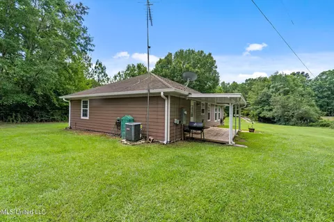 Exterior - 24380 Wayne Bond Rd, Saucier, MS 39574 photo 3 of 4